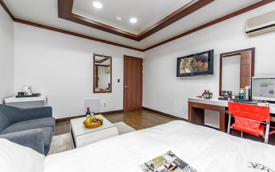 יאוסו Mk Hotel מראה חיצוני תמונה